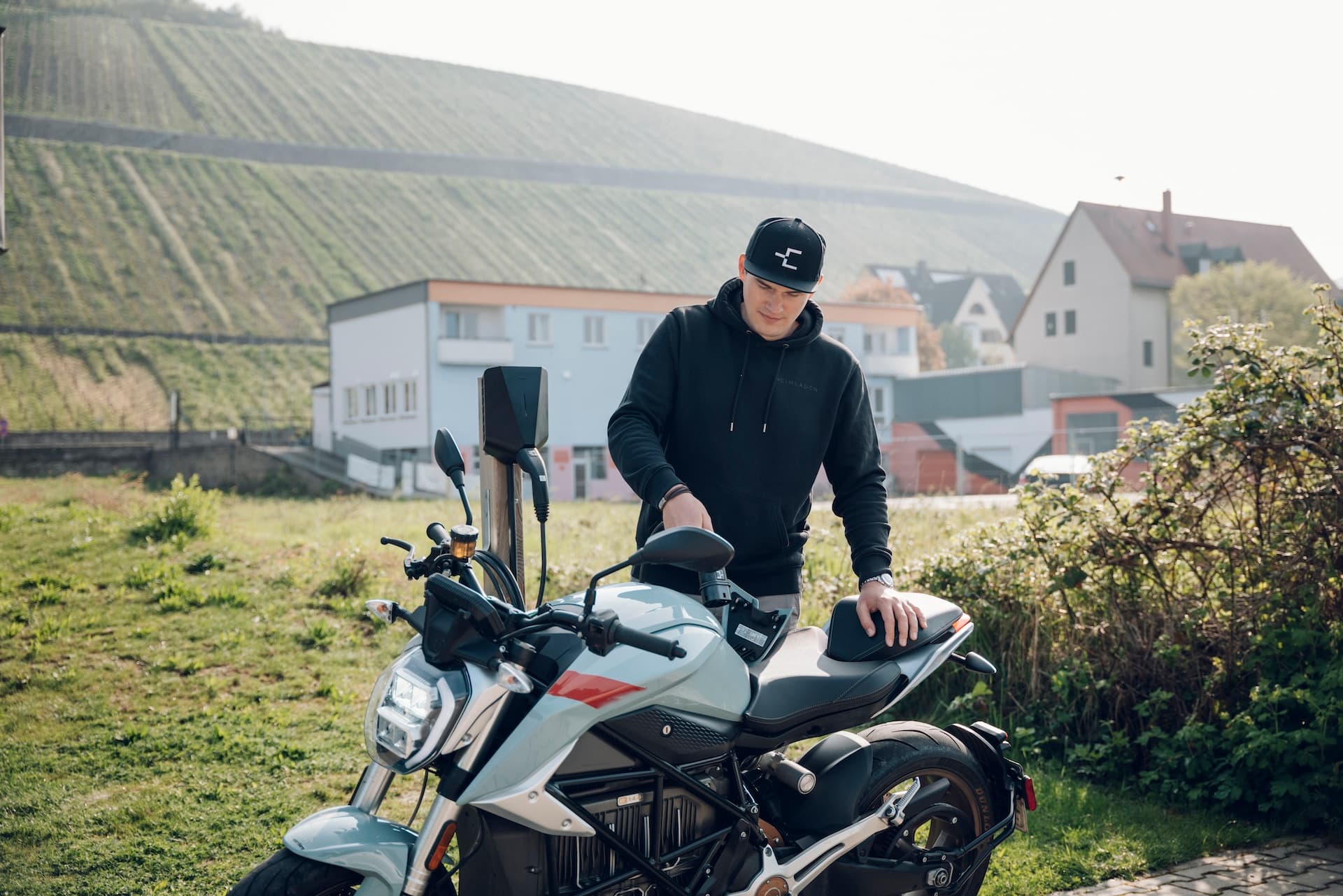 Unser Partner Heimladen lädt ein Elektromotorrad